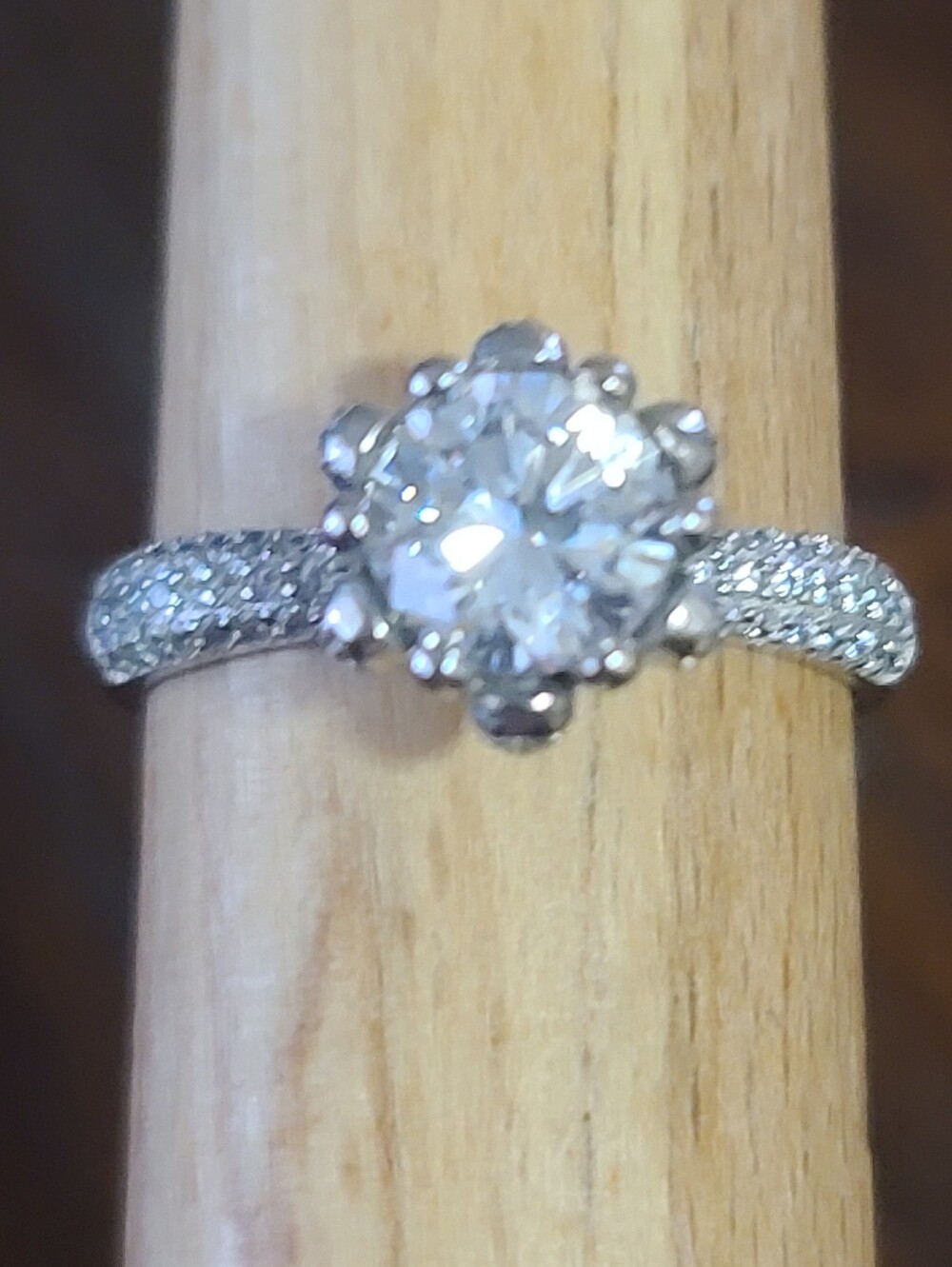 Sterling Silver 925 Solitaire Ring 8.25 - Picture 1 of 9